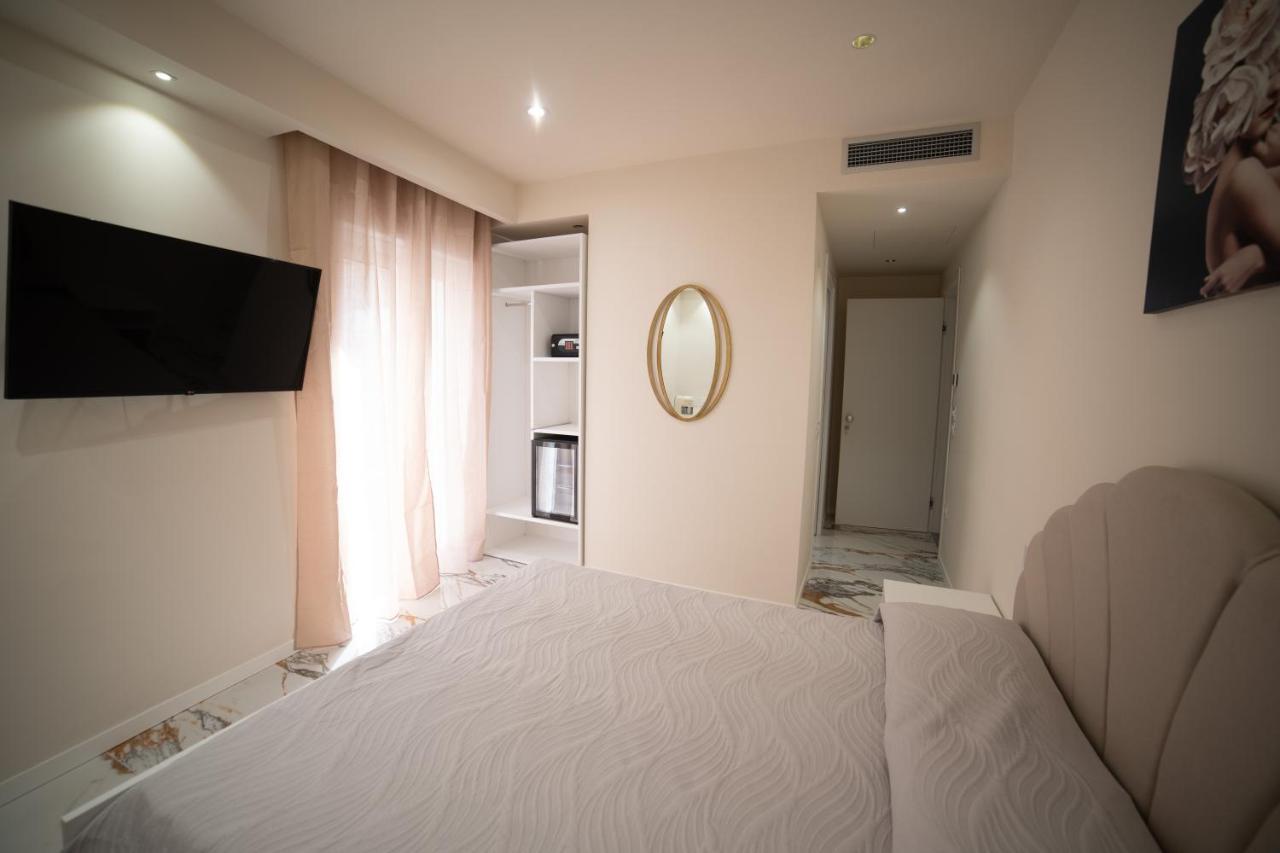 B&B Dominus Luxury Rooms โตรเปอา ภายนอก รูปภาพ