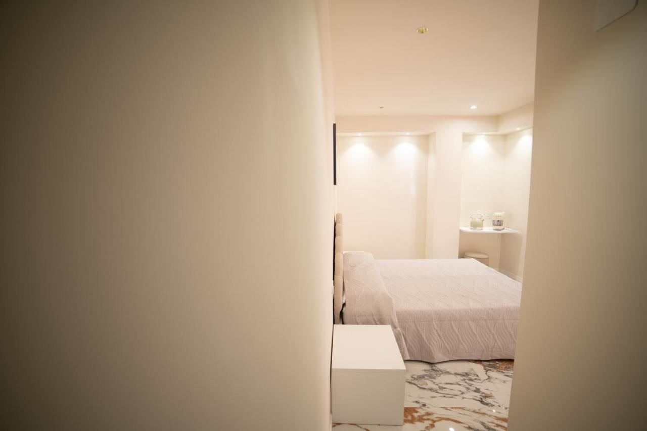 B&B Dominus Luxury Rooms โตรเปอา ภายนอก รูปภาพ