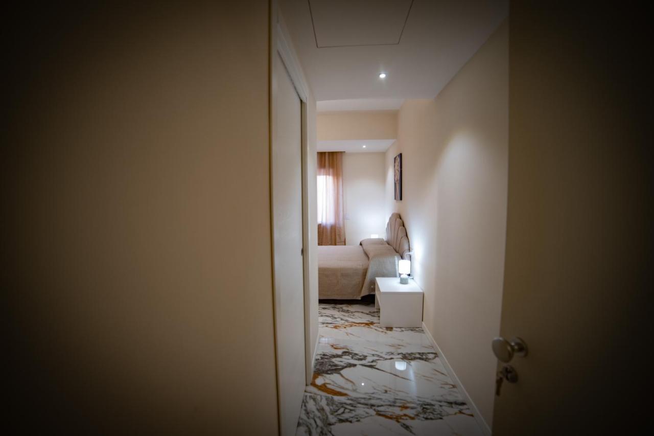 B&B Dominus Luxury Rooms โตรเปอา ภายนอก รูปภาพ
