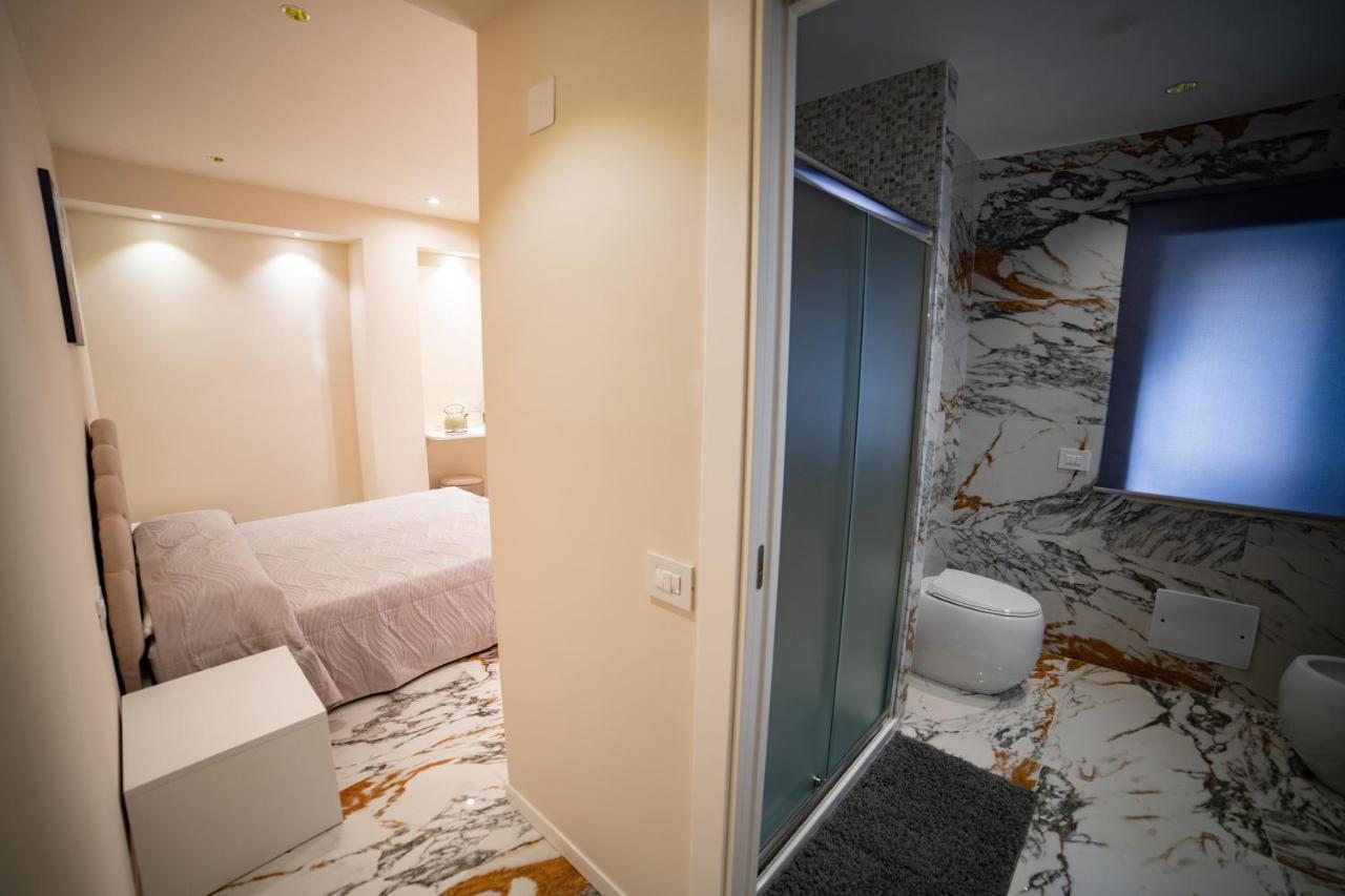 B&B Dominus Luxury Rooms โตรเปอา ภายนอก รูปภาพ