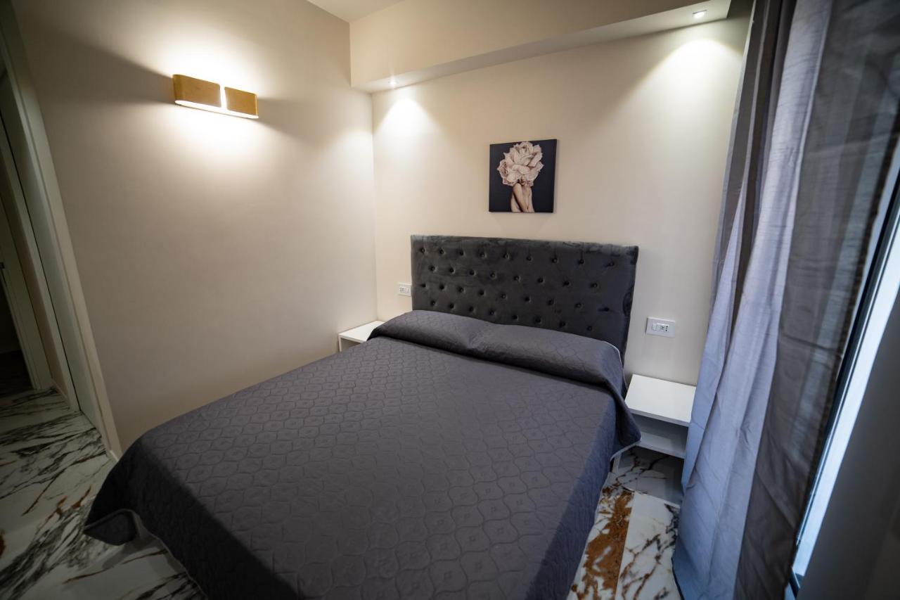 B&B Dominus Luxury Rooms โตรเปอา ภายนอก รูปภาพ