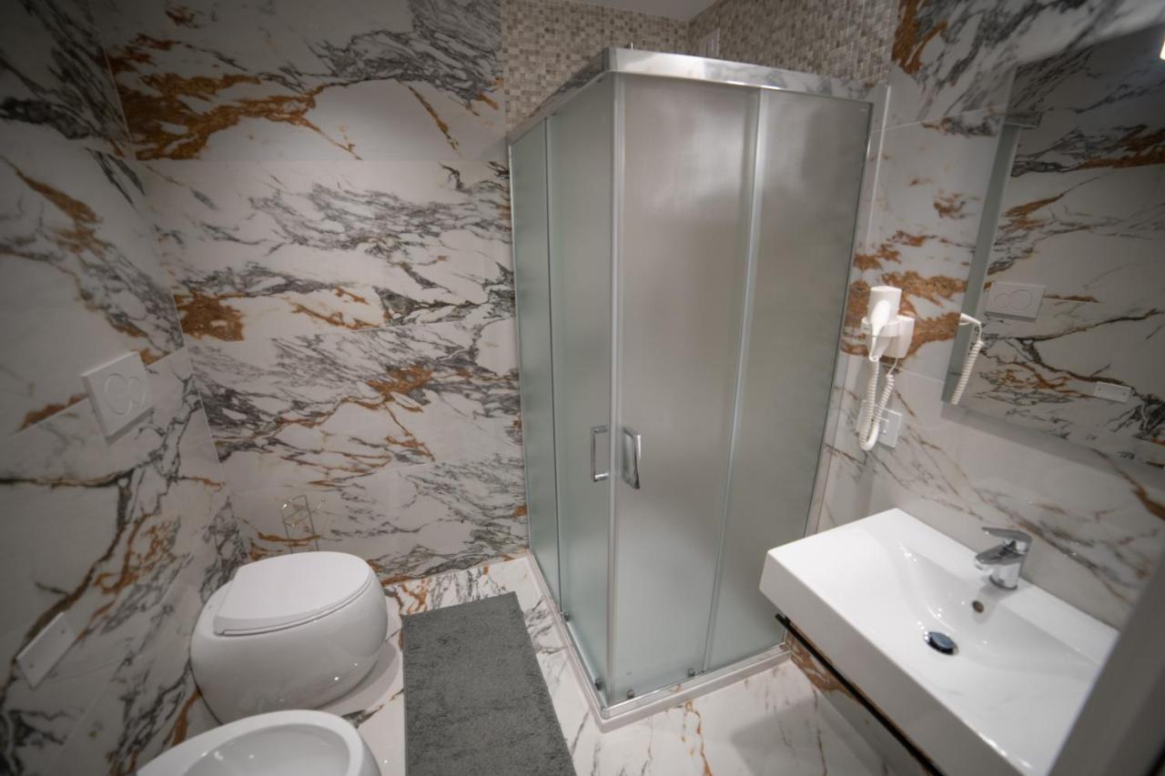 B&B Dominus Luxury Rooms โตรเปอา ภายนอก รูปภาพ