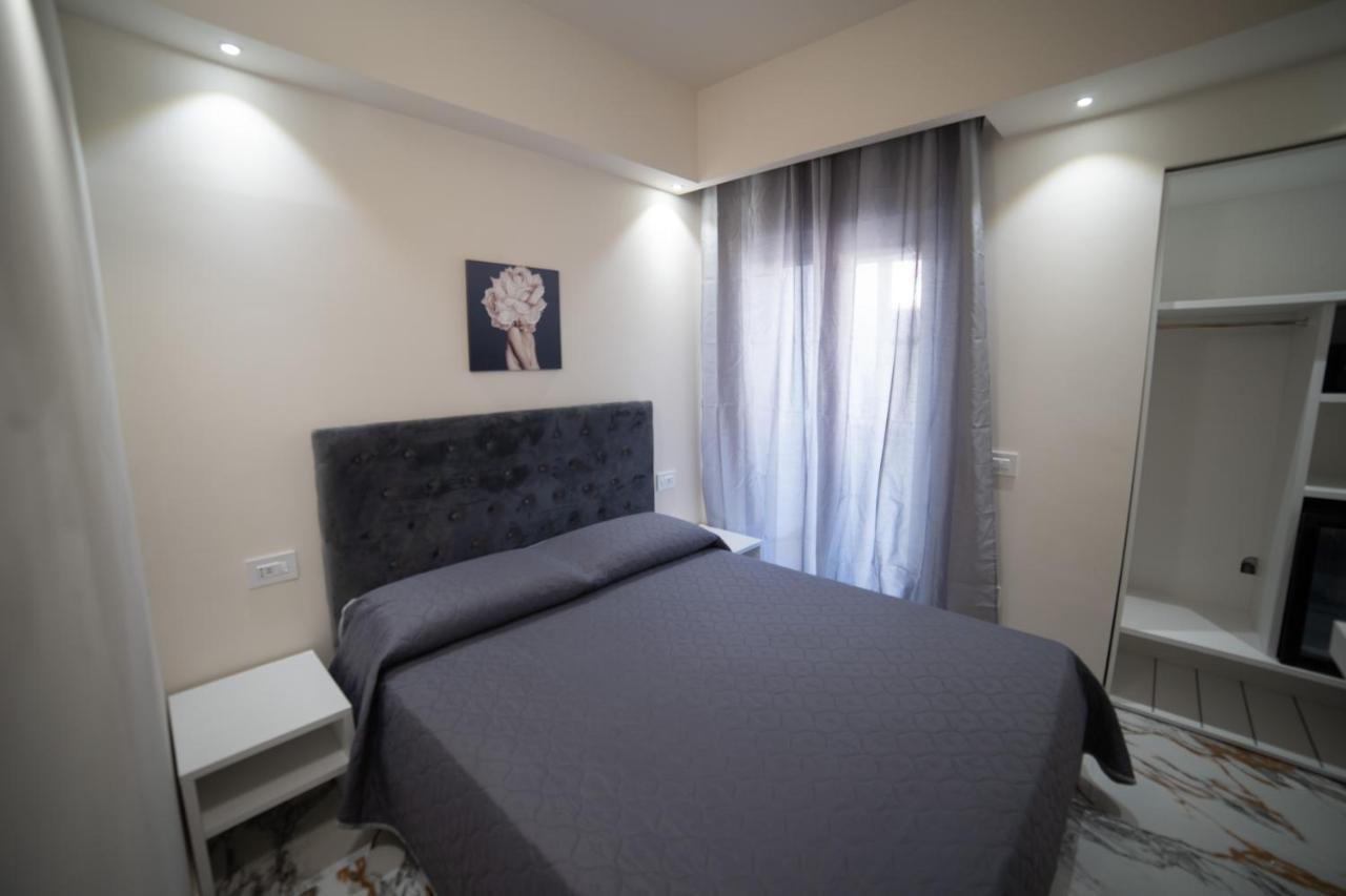 B&B Dominus Luxury Rooms โตรเปอา ภายนอก รูปภาพ