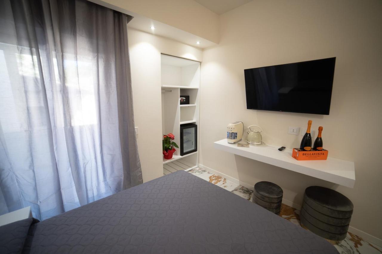 B&B Dominus Luxury Rooms โตรเปอา ภายนอก รูปภาพ
