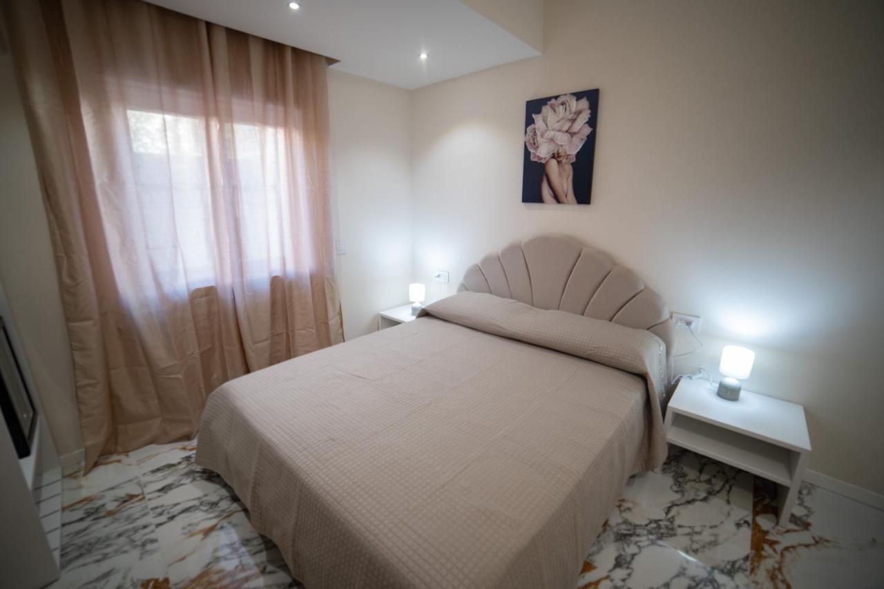 B&B Dominus Luxury Rooms โตรเปอา ภายนอก รูปภาพ